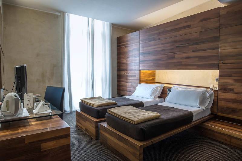 Hotel Tritone Roma Esterno foto